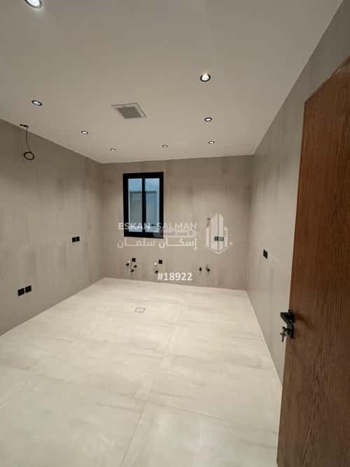 5 bedroom floor in Al Qadisiyah 2