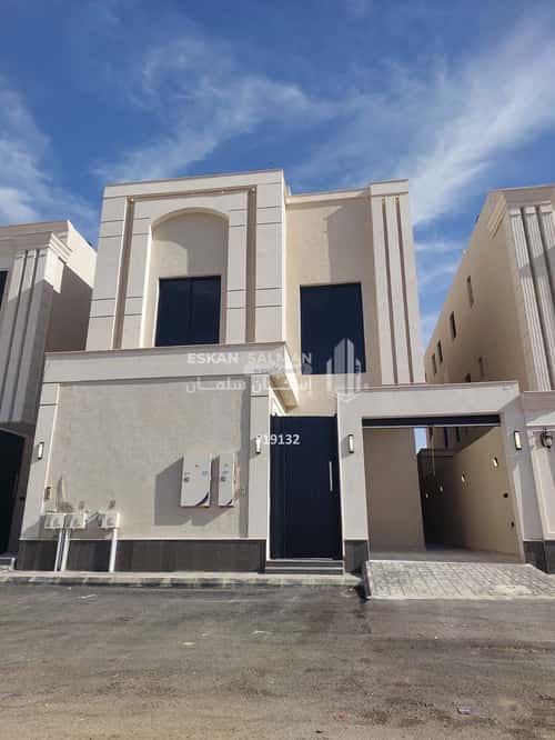 5 bedroom apartment in Al Maizilah 3