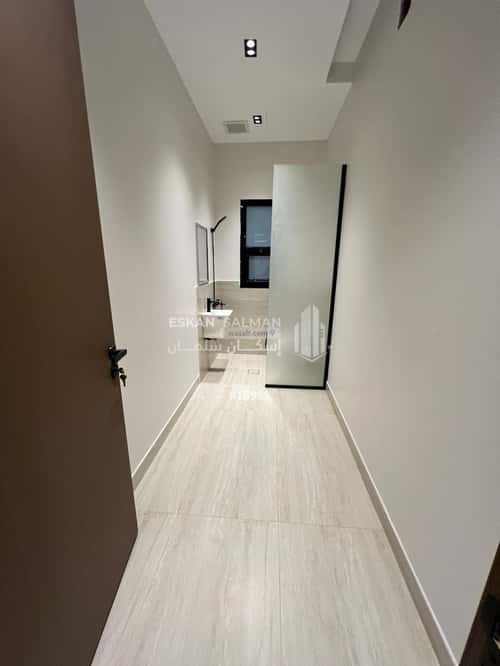4 bedroom floor in Qurtubah 1