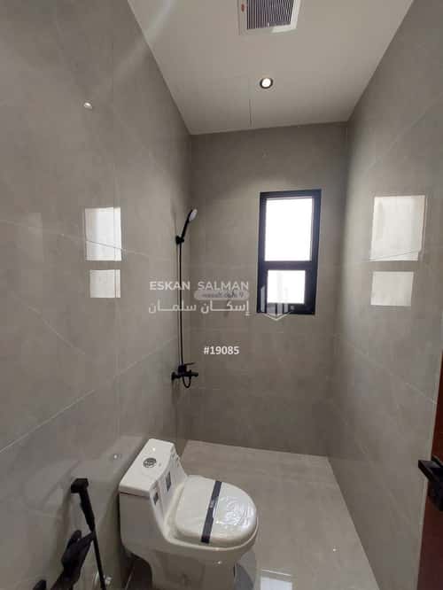5 bedroom floor in Al Maizilah 3