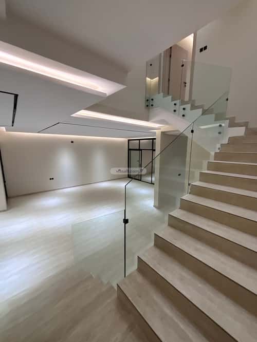 7 bedroom floor in Al Marwa 2