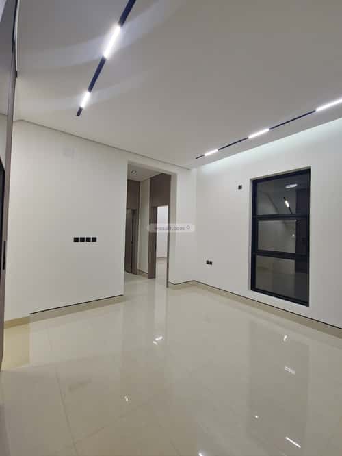 5 bedroom villa in Al Mahdiyyah 8