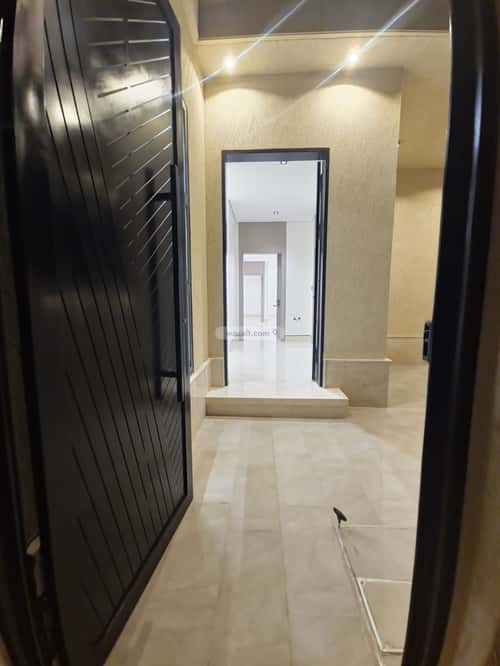 5 bedroom villa in Al Mahdiyyah 2