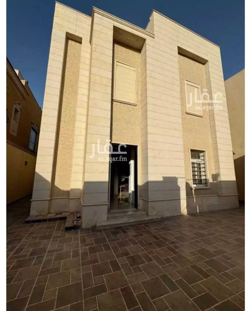 8 bedroom villa in Al Yasmin 6