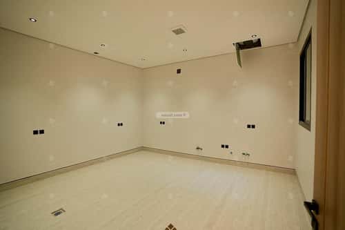 5 bedroom villa in Al Mahdiyyah 3