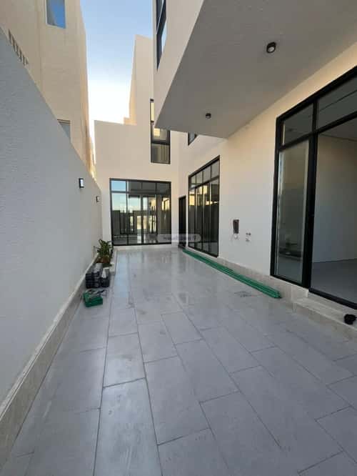 5 bedroom villa in Al Mahdiyyah 12