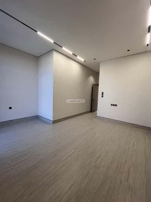 5 bedroom villa in Al Mahdiyyah 2