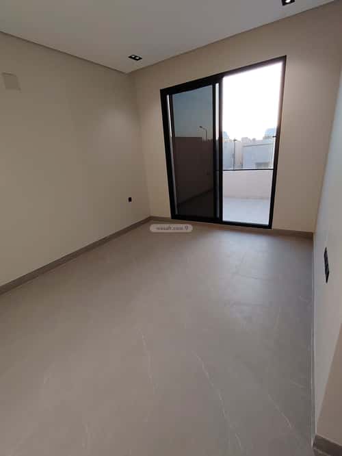 3 bedroom apartment in Ishbiliyah 4