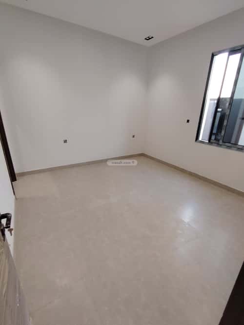 شقة 3 غرف في الرمال 4