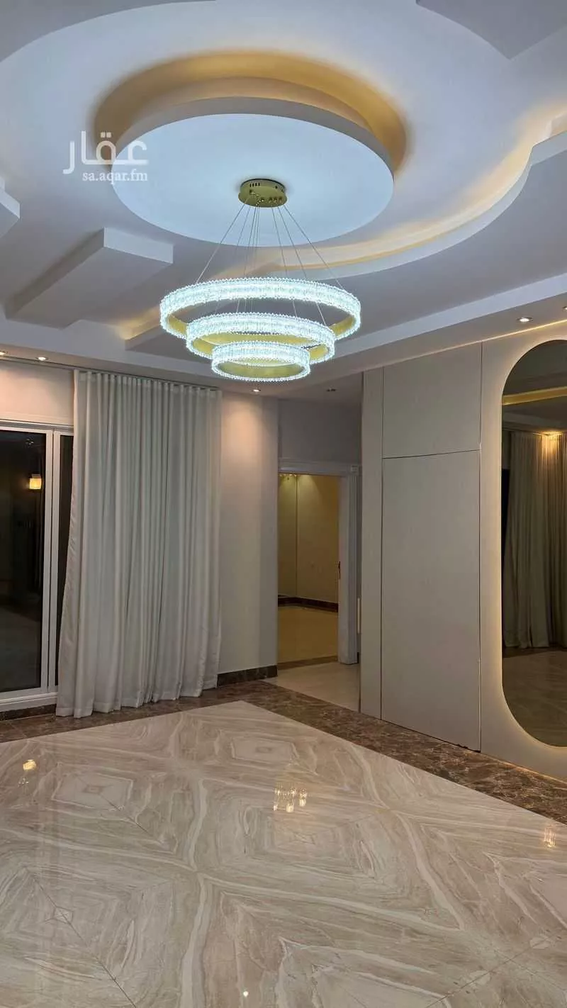 6 bedroom apartment in Irqah 4