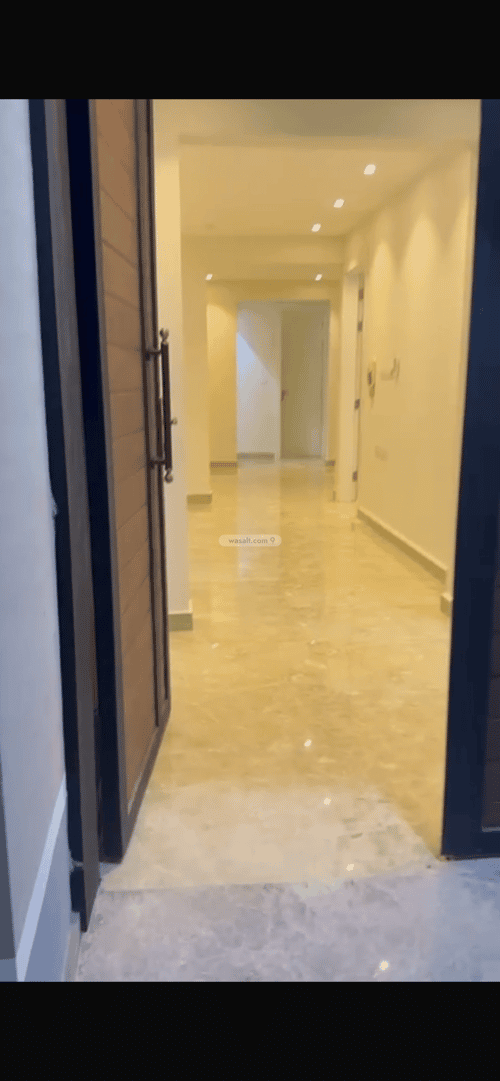 فيلا 8 غرف في الملك فهد 5