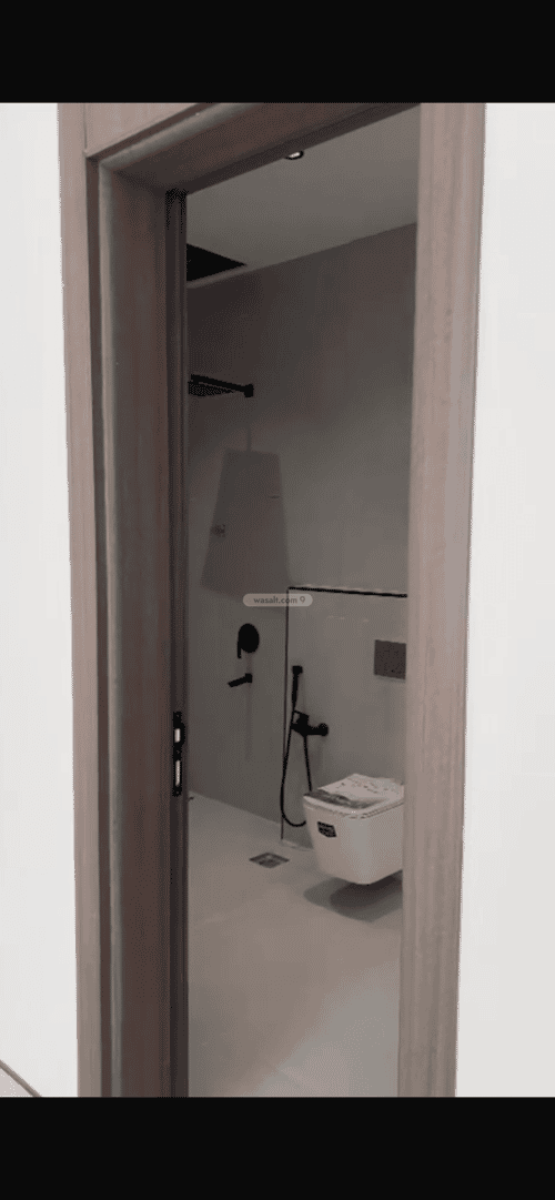 5 bedroom floor in Al Maizilah 9