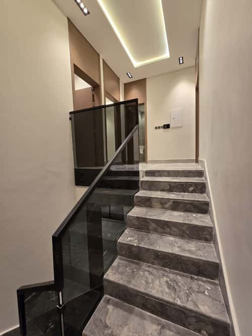 5 bedroom floor in Al Rimal 3