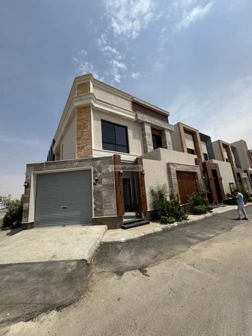 5 bedroom villa in Al Rimal 16