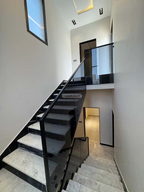 5 bedroom floor in Al Rimal 1