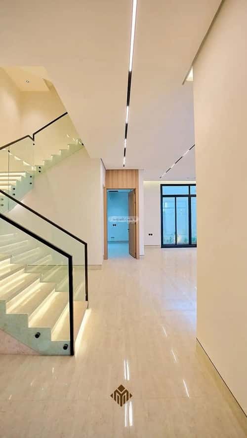 6 bedroom villa in Al Mahdiyyah 4