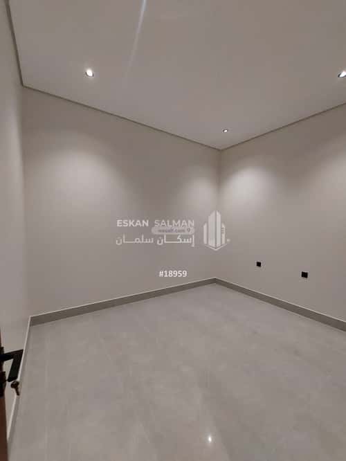 2 bedroom apartment in Al Maizilah 6