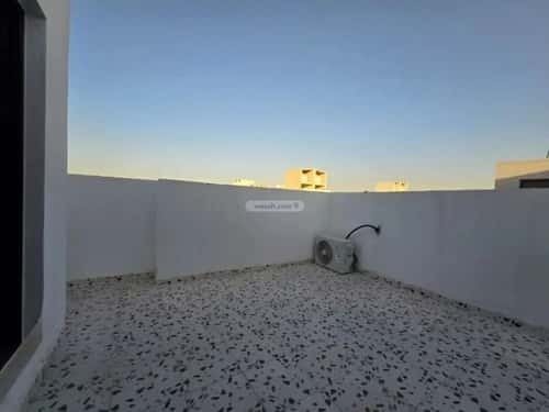 شقة 4 غرف في بدر 6