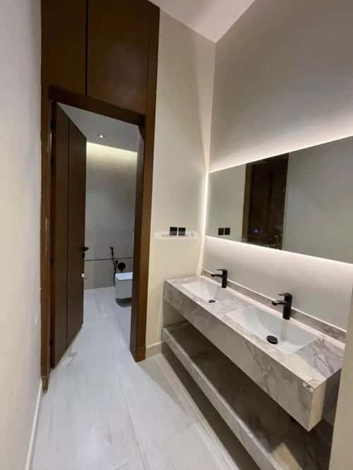 5 bedroom villa in Al Mahdiyyah 3