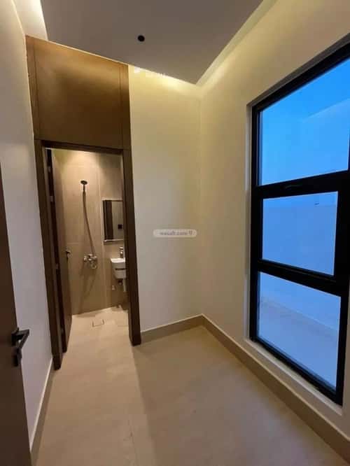 5 bedroom villa in Al Mahdiyyah 1