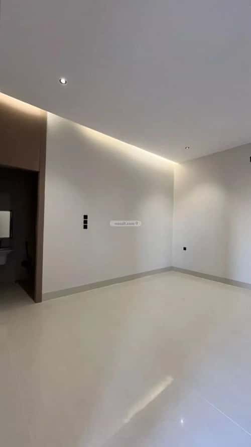 5 bedroom villa in Al Mahdiyyah 6