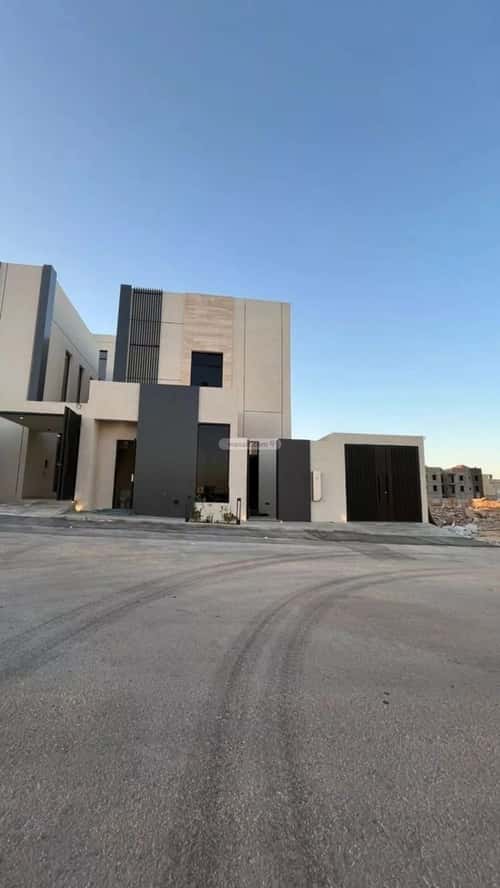 5 bedroom villa in Al Mahdiyyah 12