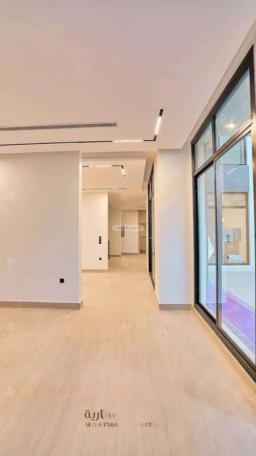 5 bedroom villa in Al Mahdiyyah 1