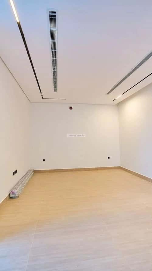 5 bedroom villa in Al Mahdiyyah 3