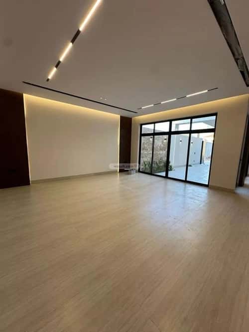 6 bedroom villa in Al Mahdiyyah 5