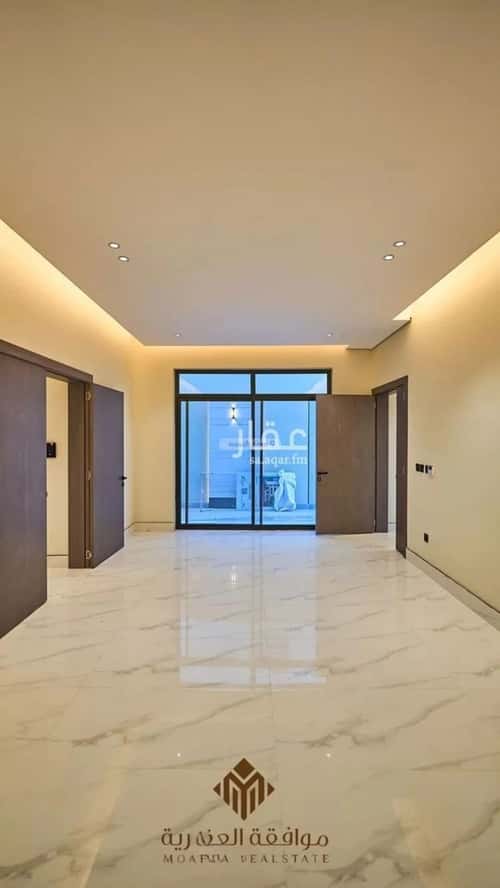 5 bedroom villa in Al Mahdiyyah 4