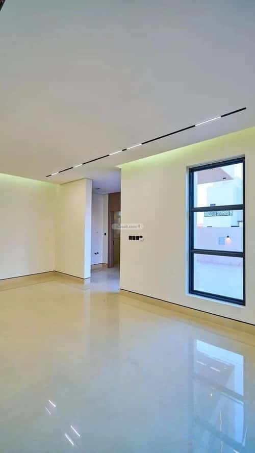 5 bedroom villa in Al Mahdiyyah 2
