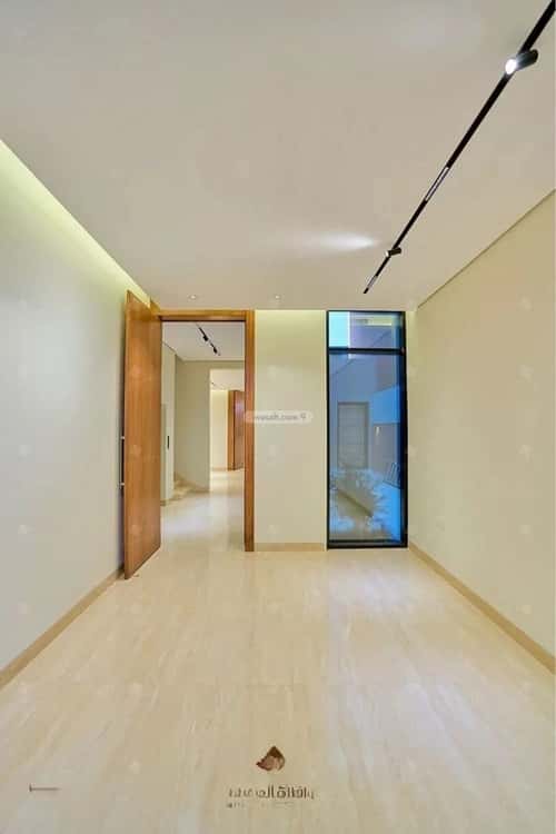 6 bedroom villa in Al Mahdiyyah 2