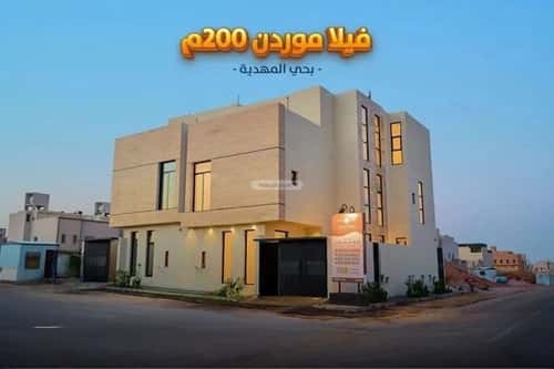 5 bedroom villa in Al Mahdiyyah 2