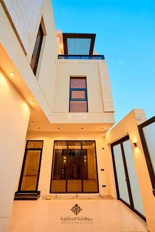 5 bedroom villa in Al Mahdiyyah 1