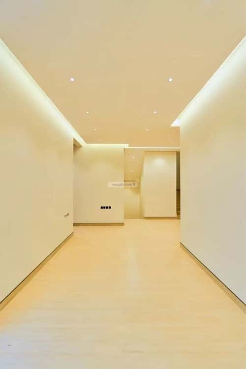 5 bedroom villa in Al Mahdiyyah 3