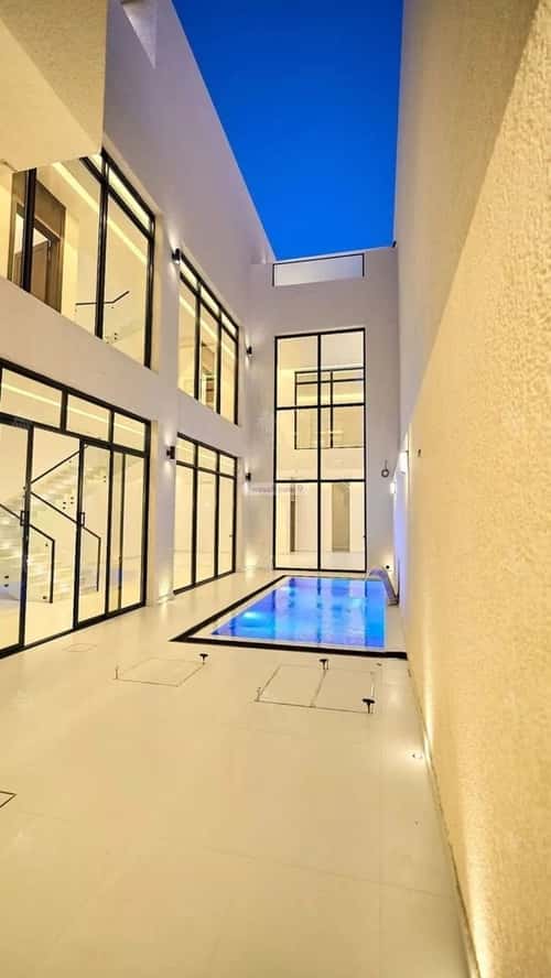 4 bedroom villa in Al Mahdiyyah 3