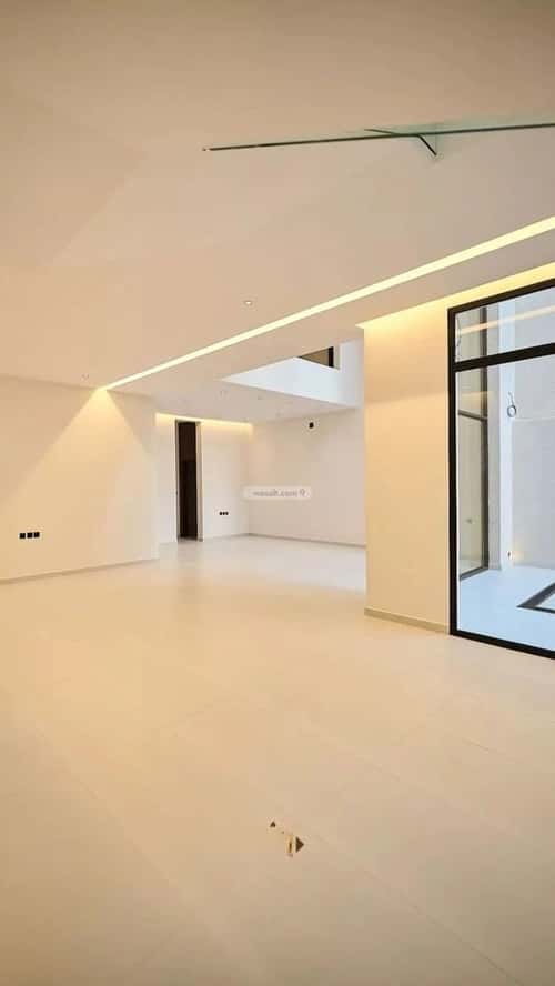 4 bedroom villa in Al Mahdiyyah 2