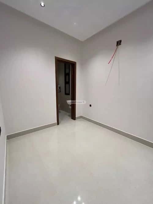 5 bedroom villa in Al Mahdiyyah 2