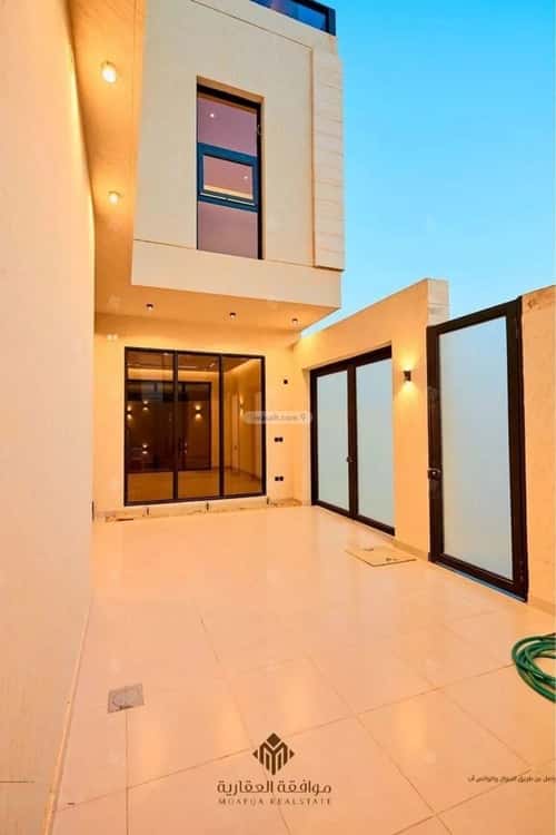 5 bedroom villa in Al Mahdiyyah 4