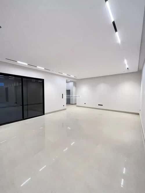 6 bedroom villa in Al Mahdiyyah 11