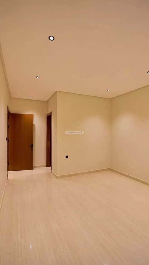 6 bedroom villa in Al Mahdiyyah 3