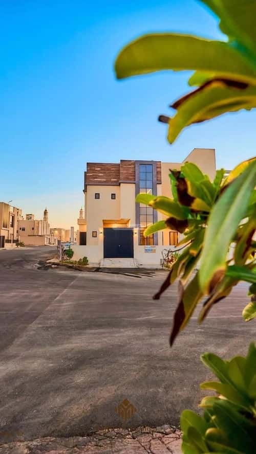 6 bedroom villa in Al Mahdiyyah 9
