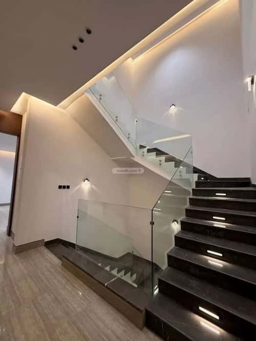 5 bedroom villa in Al Mahdiyyah 6