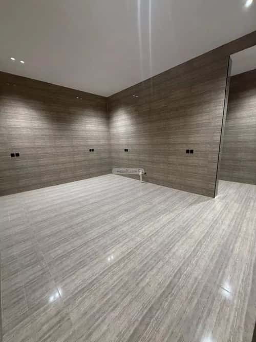 5 bedroom villa in Al Mahdiyyah 3