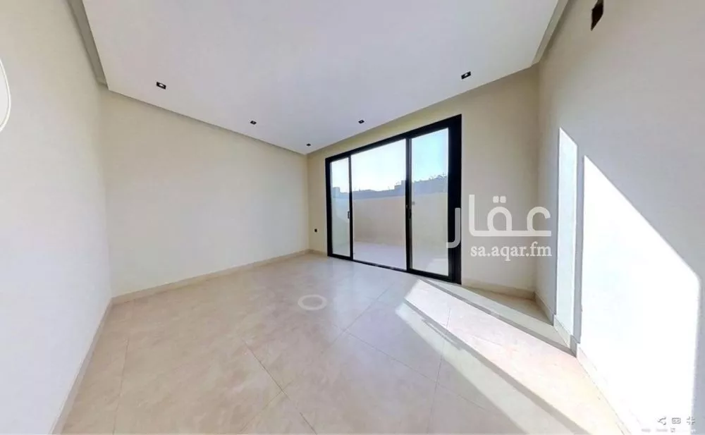 دور 4 غرف في العارض 8