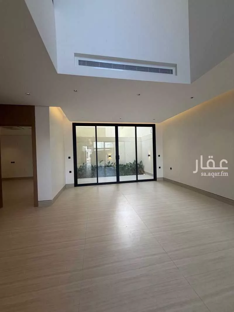 6 bedroom villa in Al Narjis 3