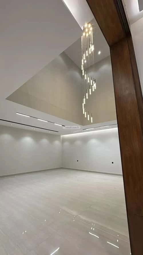 5 bedroom villa in Al Mahdiyyah 1