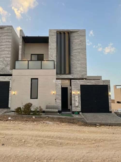 4 bedroom villa in Al Mahdiyyah 4