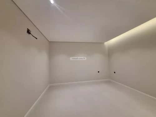 6 bedroom villa in Dhahrat Laban 11