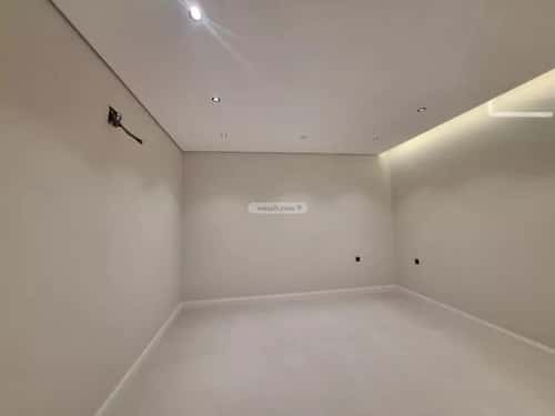 6 bedroom villa in Dhahrat Laban 3